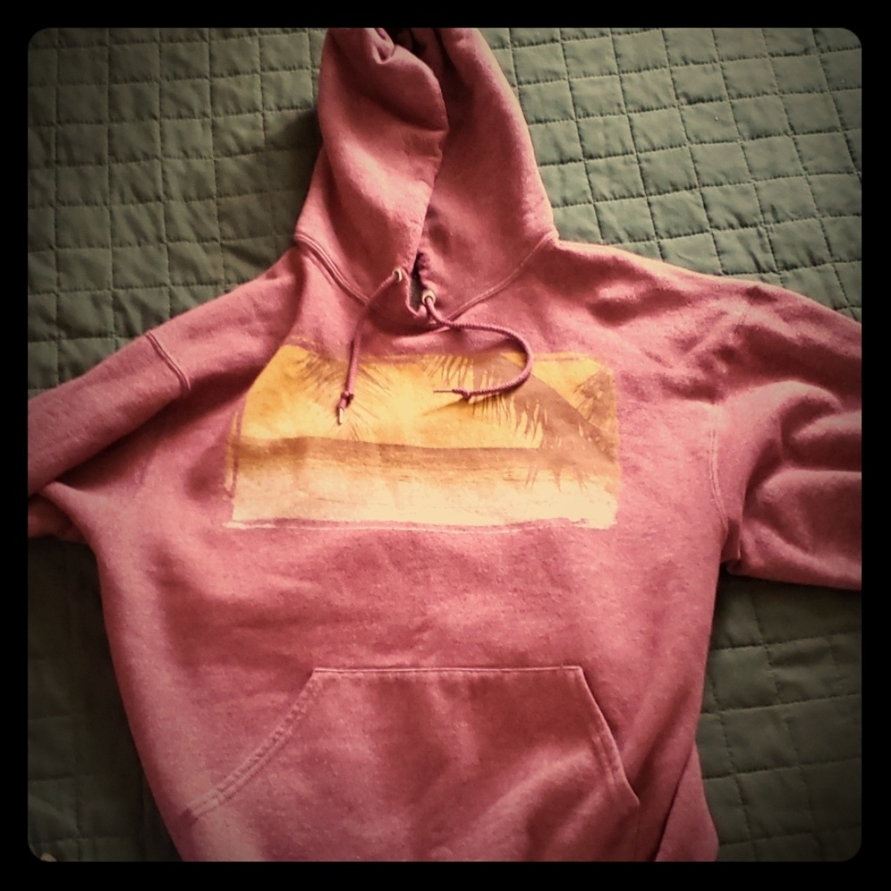 Rebels & Nomads Maroon pullover sweatshirt